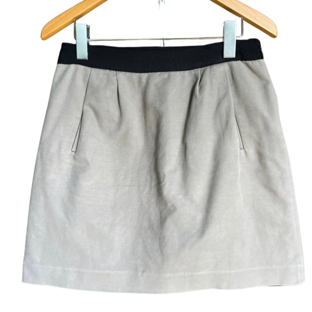 Gap Womens A Line size 2 stretch tan mini skirt
